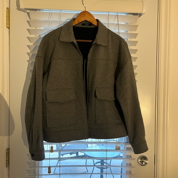 JACKET - Picture 1 of 4